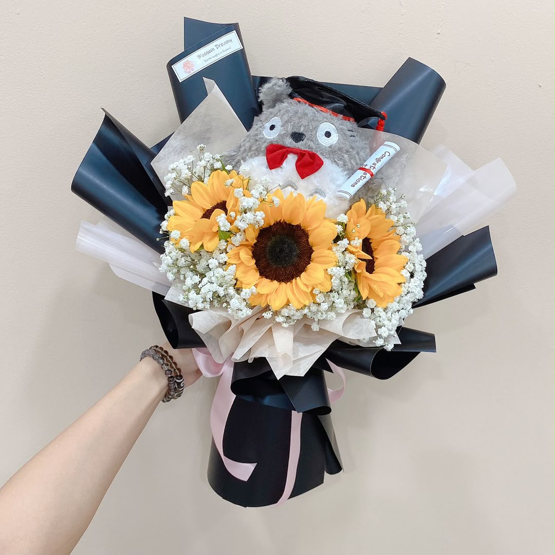 Bright Future | Graduation Bouquet (GR)