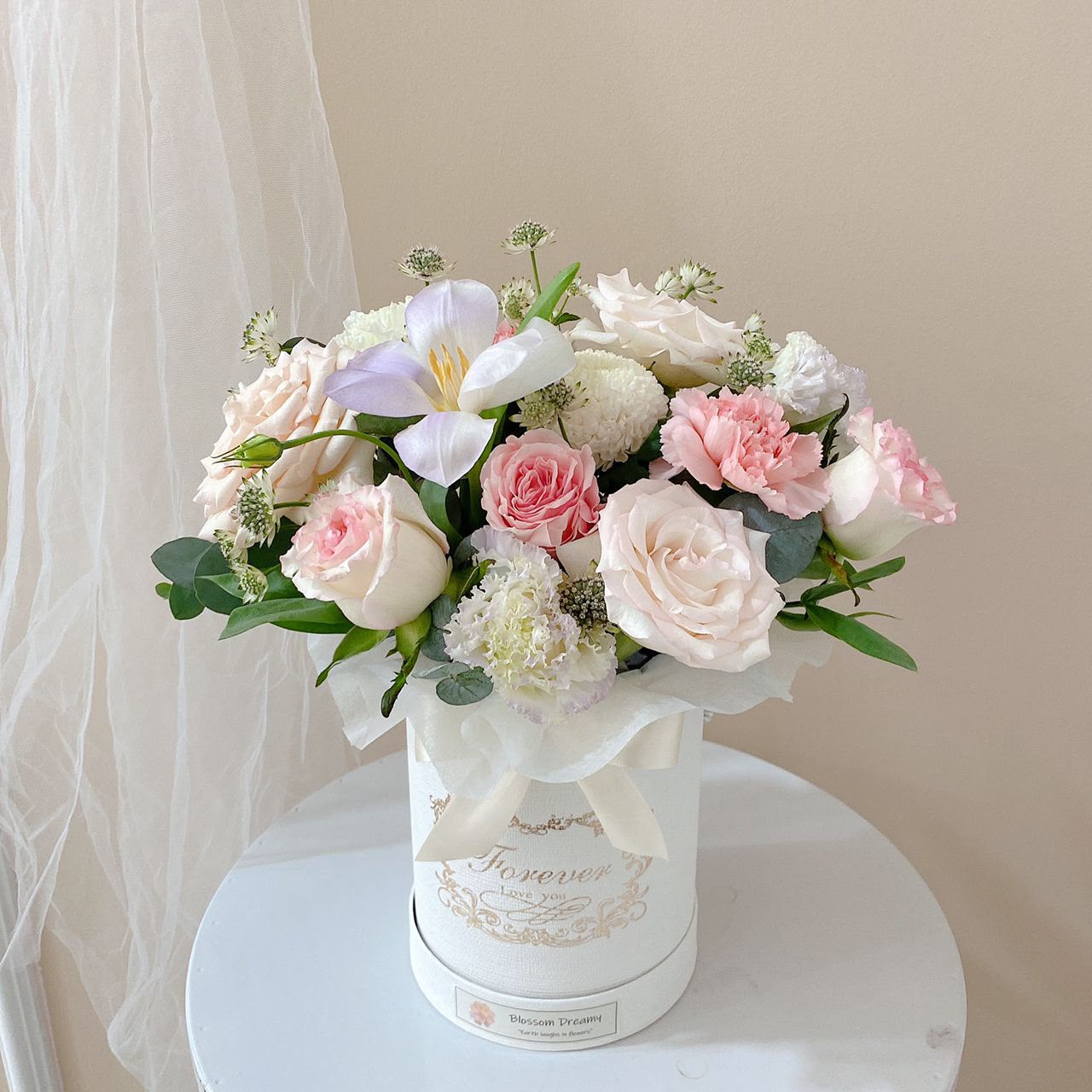 Soft Embrace | Flower Box
