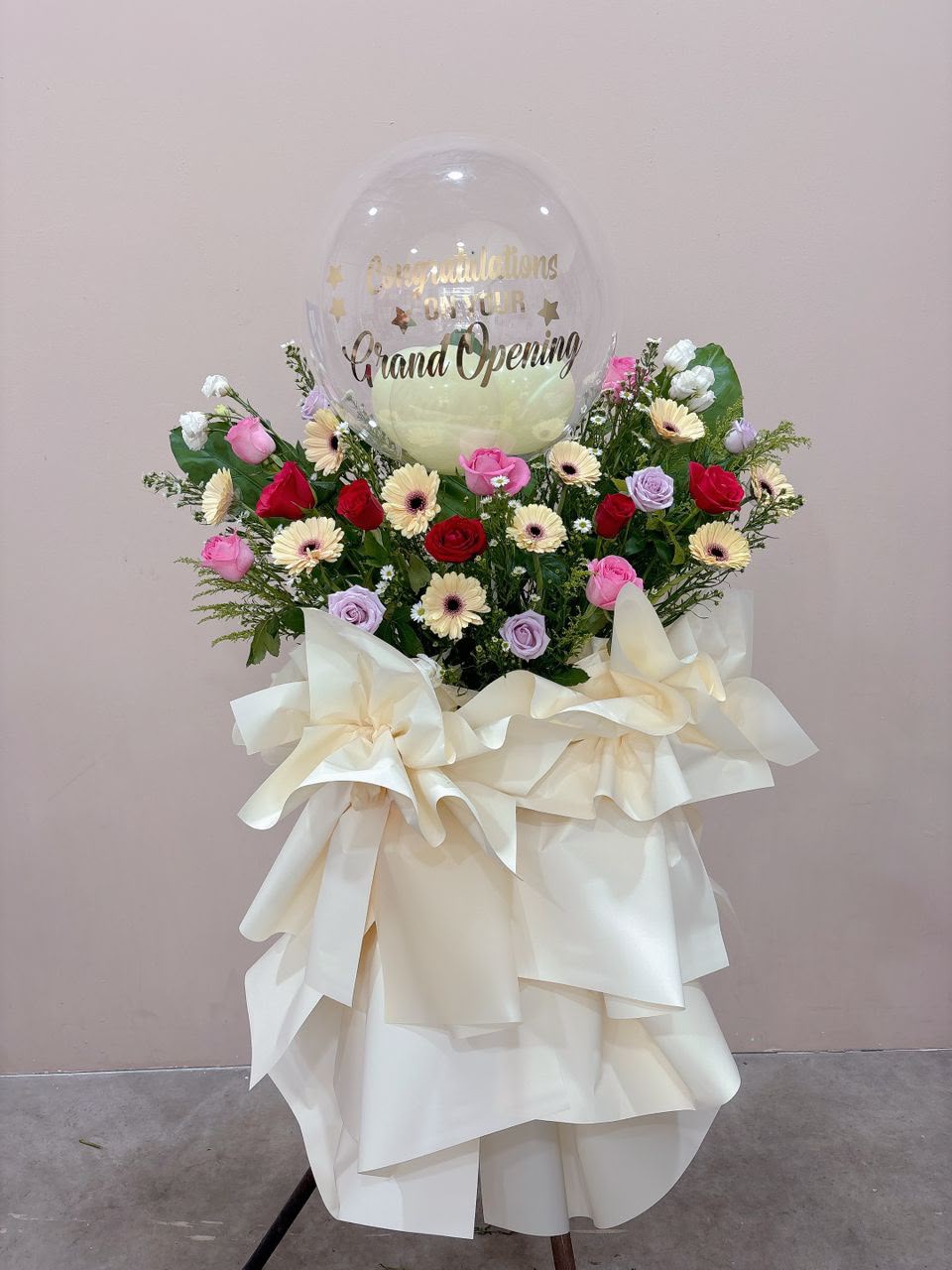 Grandeur | Opening Flower Stand