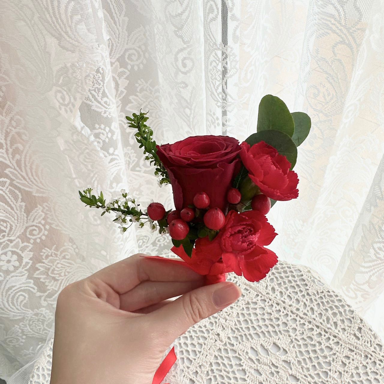 Corsage - 06