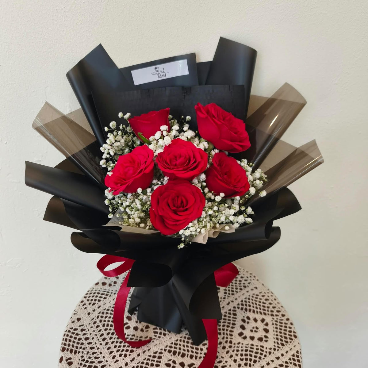 Noir Romance | Rose Bouquet
